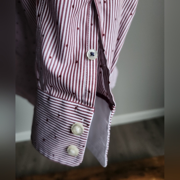 Lands' End 100% Cotton EUC No Iron Supima burgundy Red stripe Blouse size 4 - Picture 12 of 12